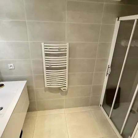 Apartmán Hyper Parking Prive A 3 Min A Pied, Raphael