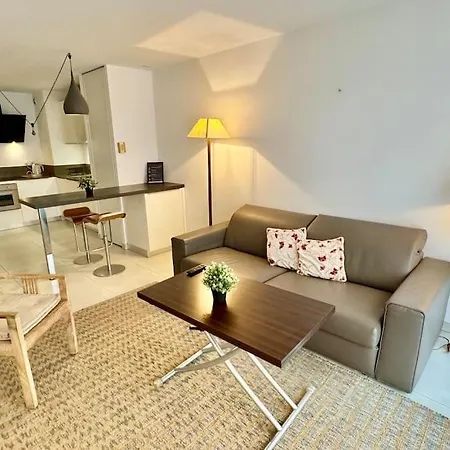 Apartament Hyper Parking Prive A 3 Min A Pied, Raphael Saint-Raphaël