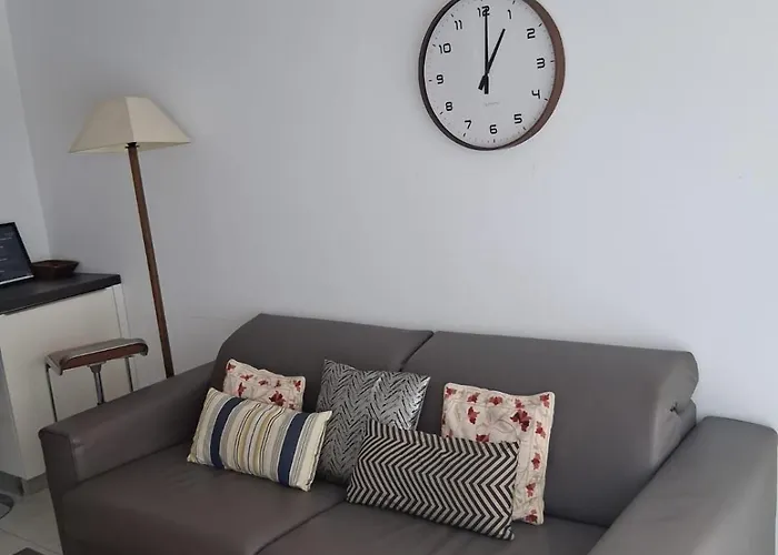 Appartamento Hyper Parking Privé à 3 Min à Pied, Raphael